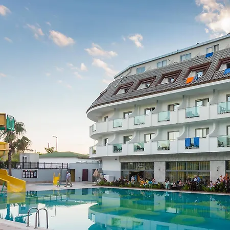 Kemer Reach 酒店 高纳克
